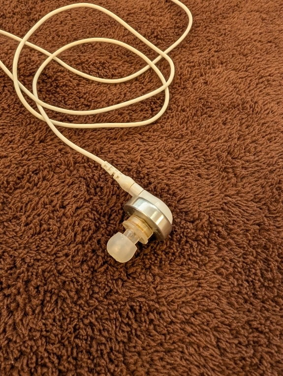 Yahoo!オークション - ポケット型補聴器 Coco CC-V 清掃消毒済み美品