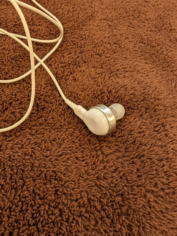 Yahoo!オークション - ポケット型補聴器 Coco CC-V 清掃消毒済み美品