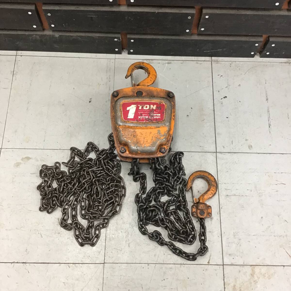 【現状品】 KITO 1ton チェーンブロック CL-802 ■送料無料・代引き・店頭受取対応■