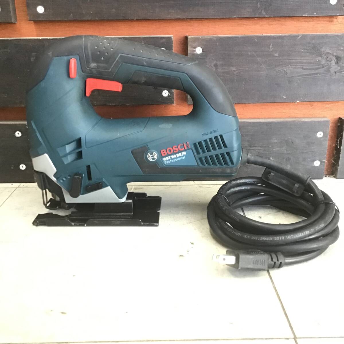 【中古品】 ボッシュ/BOSCH ジグソー GST90BE/N ■送料無料・代引き・店頭受取対応■