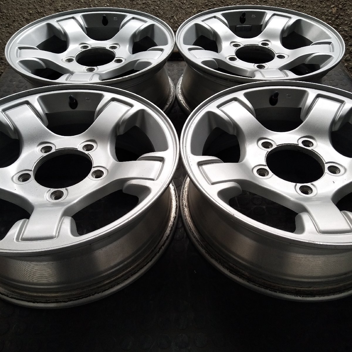 A11-82[4шт.@ цена ][16x5.5J 5x139.7 ET+22 ступица 110] Suzuki SUZUKI оригинальный * Jimny и т.п. * витрина самовывоз возможность *.. заявление выпуск возможность 