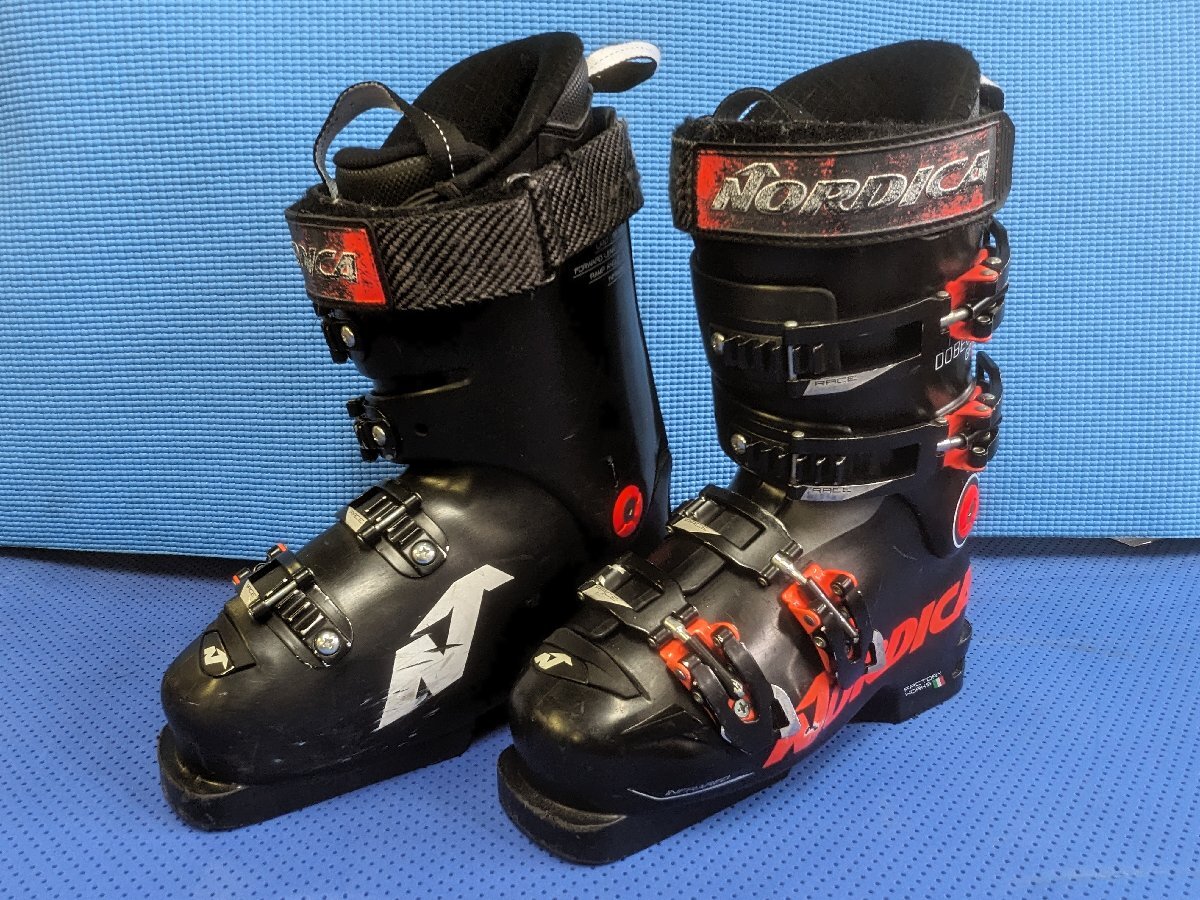 熱販売 22.5cm GP100 ドーベルマン DOBERMANN ノルディカ NORDICA 2△5-31 中級~ ※アウターシェル引き伸ばし有り スキーブーツ フレックス100 22.5cm