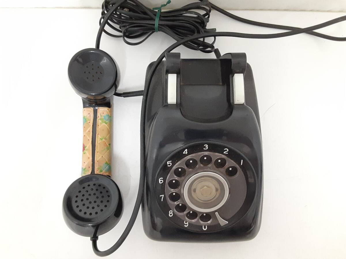昭和レトロ】黒電話 600形A2自動式卓上電話機/約12×15×26cm 昭和レトロ】黒電話 600形A2自動式卓上電話機/約12×15×26cm