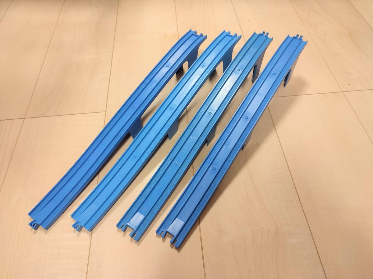 プラレール 坂レール 旧式 4本セット 検)坂レール・旧坂レール プラレール 坂レール 旧式 4本セット 検)坂レール・旧坂レール