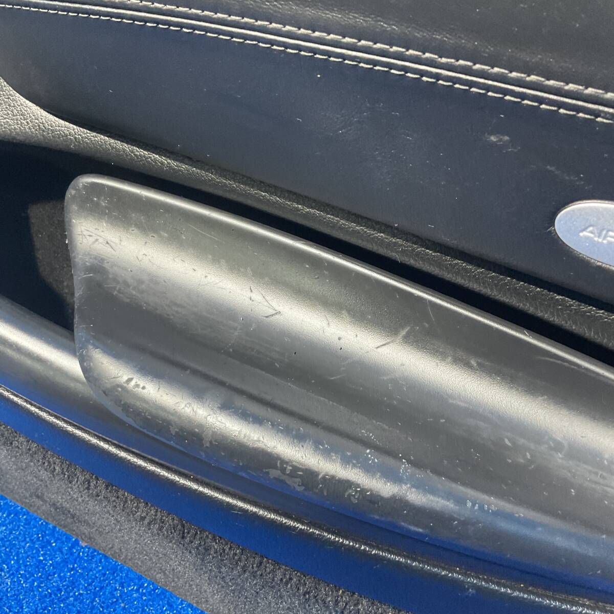 [AK-0024499] H16 Porsche Boxster 986K 986 поздняя версия левый руль [ дверей отделка внутренняя обшивка левый правый ] 587582
