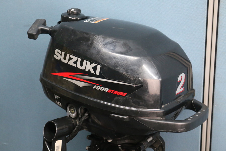 15750円 【スズキ SUZUKI DF2】船外機 2馬力 4スト エンジン 15750円 【スズキ SUZUKI DF2】船外機 2馬力 4スト エンジン