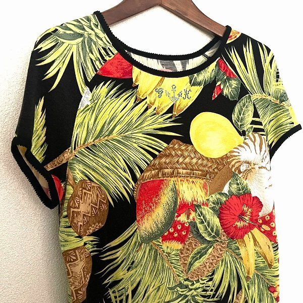 #snc GKITALIYA 伊太利屋 カットソー Tシャツ 9 黒 マルチ 半袖 ハイビスカス 総柄 ラインストーン レディース [927279]
