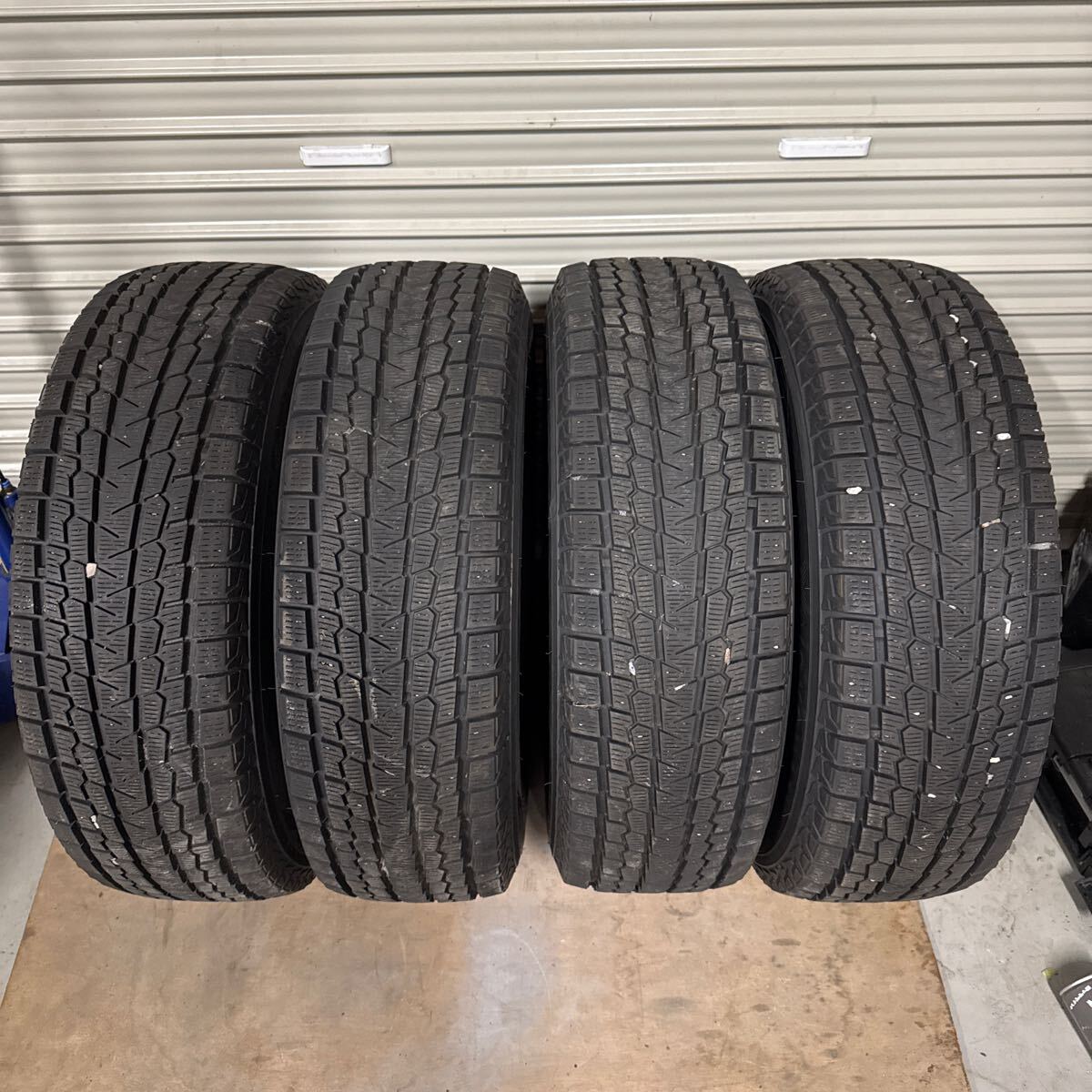 1円スタート!バリ山!215/70R16 ヨコハマ アイスガード G075 4 1円スタート!バリ山!215/70R16 ヨコハマ アイスガード G075 4
