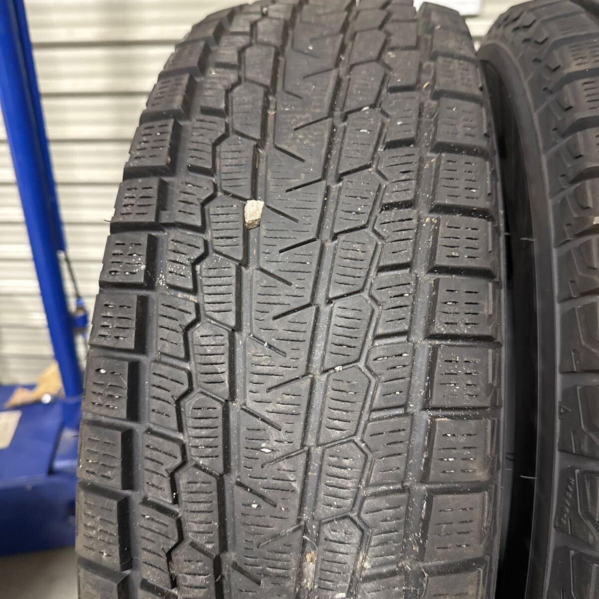 1円スタート!バリ山!215/70R16 ヨコハマ アイスガード G075 4 1円スタート!バリ山!215/70R16 ヨコハマ アイスガード G075 4