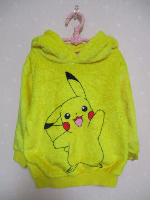 Ω H＆M ピカチュウ Ω ★ 可愛いパーカ ★黄 90㎝ 41216
