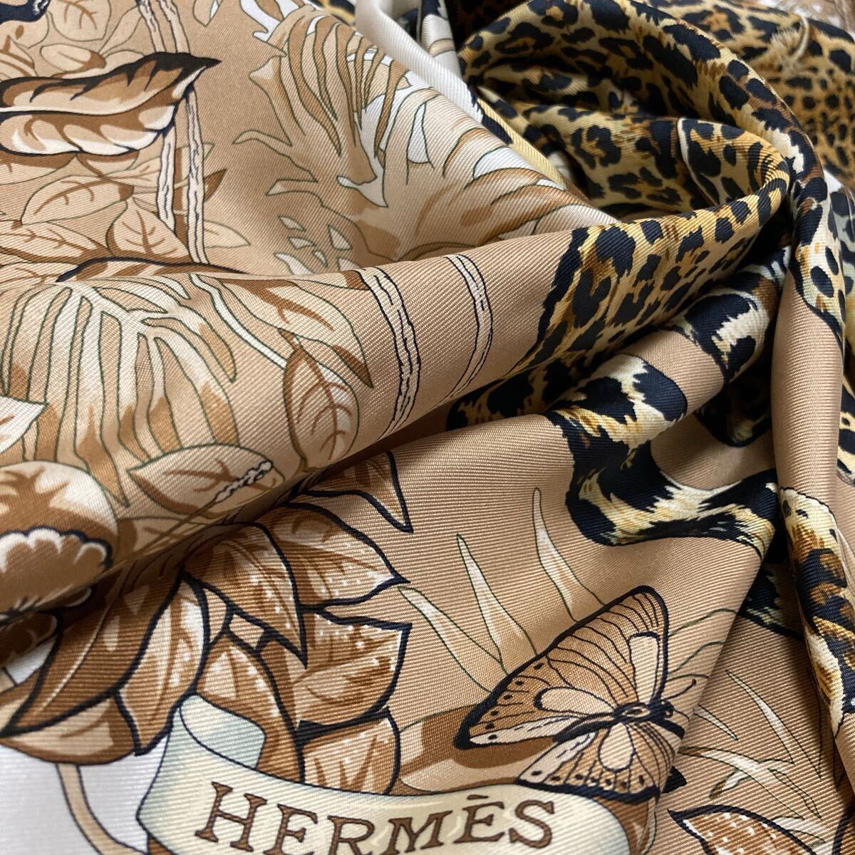 エルメス HERMES スカーフ カレ90 ジャングルラブ 豹柄 ヒョウ エルメス HERMES スカーフ カレ90 ジャングルラブ 豹柄 ヒョウ