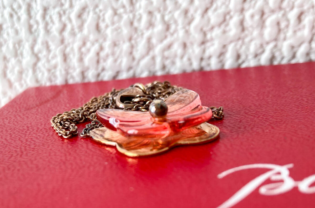 定価54600円　希少　バカラ　正規(guī)品　Baccarat ネックレス　パピヨン　ピンク　ゴールド　ガラス　クリスタル　チョーカー　蝶々
