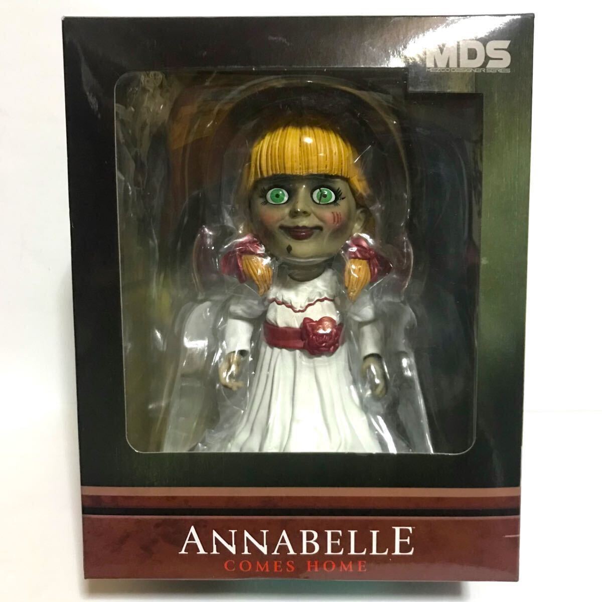 レア！MEZCO【アナベル 死霊館の人形 6インチ アクションフィギュア】メズコ デザイナーシリーズ MDS ANNABELLE