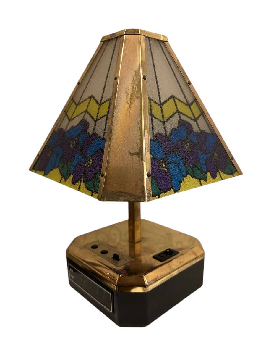 【中古品】ヴィンテージ家具 照明スタンドライト テーブルランプ デスクライト 卓上ステンド レトロな雰囲気