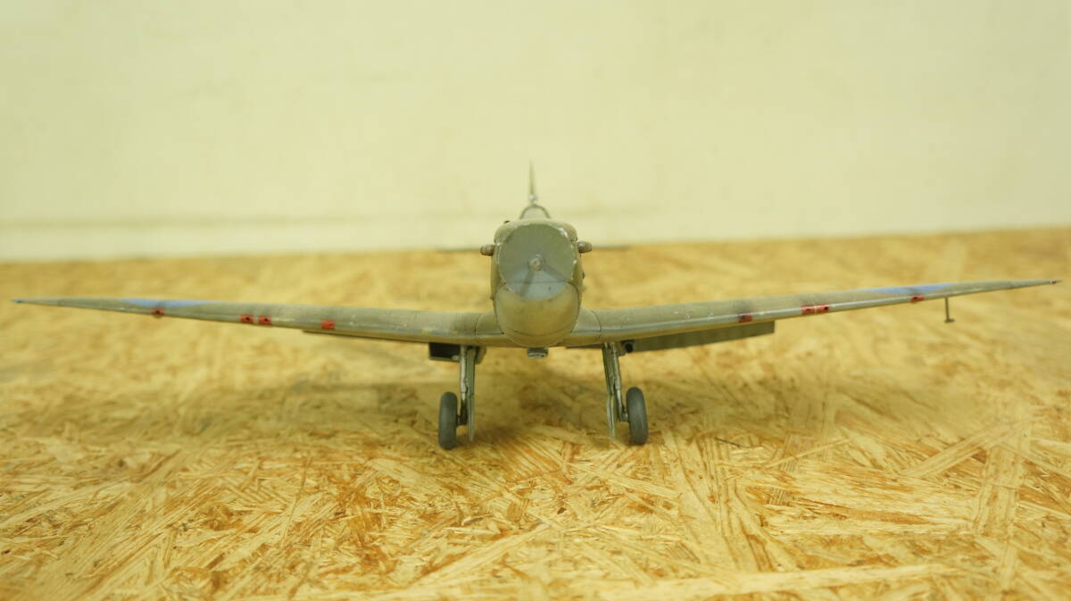 Spitfire MK.IIa Supermarine Revell 1/32 б/у товар сборка, покрашен заметная царапина, загрязнения нет 