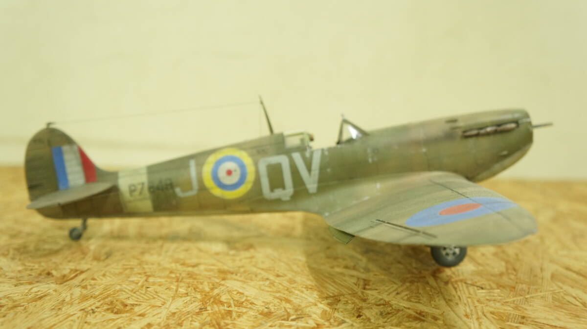 Spitfire MK.IIa Supermarine Revell 1/32 б/у товар сборка, покрашен заметная царапина, загрязнения нет 