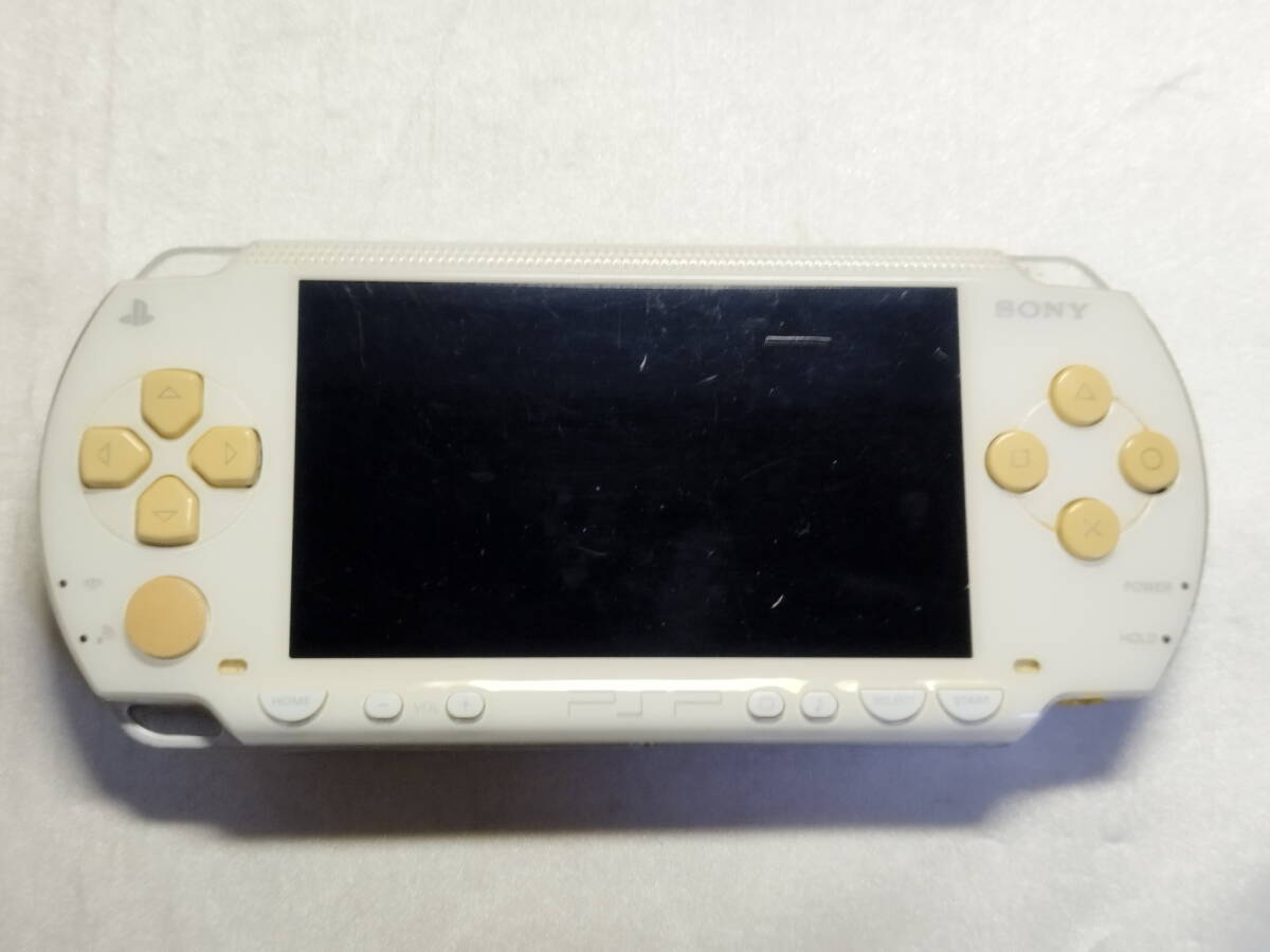 中古品/欠品有り PSPハード PSP本体 セラミック・ホワイト 本体単品/バッテリー・蓋欠品