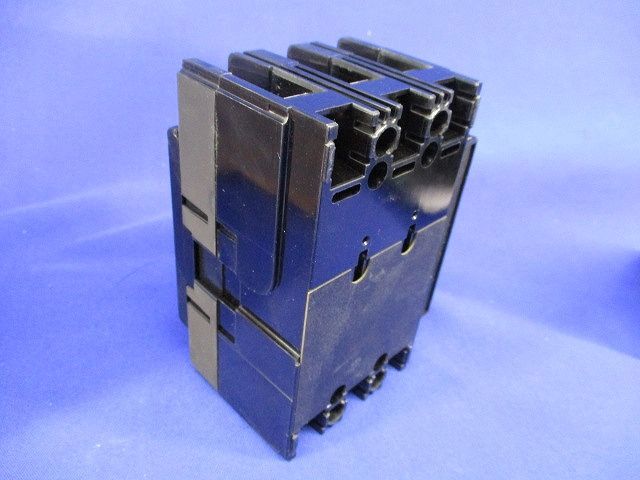 no- fuse breaker 3P15A( scratch * dirt have ) NF30-SP