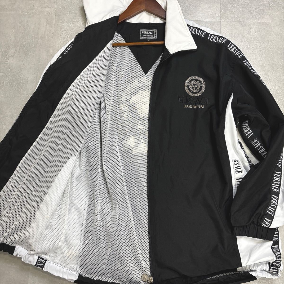 美品 超希少 VERSACE JEANS COUTURE ヴェルサーチ アーカイブ 美品 超希少 VERSACE JEANS COUTURE ヴェルサーチ アーカイブ