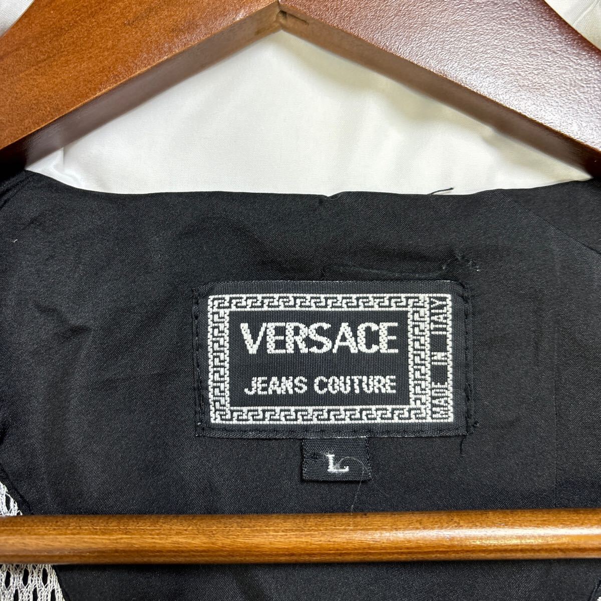 美品 超希少 VERSACE JEANS COUTURE ヴェルサーチ アーカイブ 美品 超希少 VERSACE JEANS COUTURE ヴェルサーチ アーカイブ