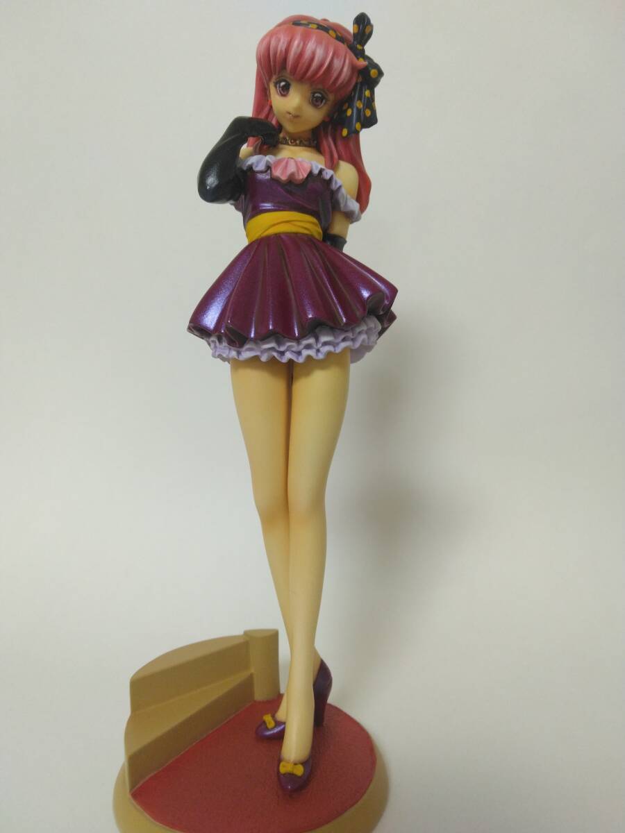 海洋堂 1/8 藤崎詩織 パーティードレス ガレージキット 塗装済 海洋堂 1/8 藤崎詩織 パーティードレス ガレージキット 塗装済