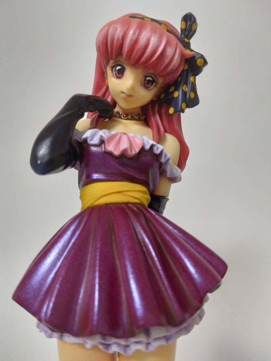海洋堂 1/8 藤崎詩織 パーティードレス ガレージキット 塗装済 海洋堂 1/8 藤崎詩織 パーティードレス ガレージキット 塗装済