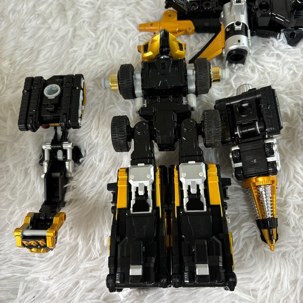 バンダイ 究極轟轟合体 DX ブラックアルティメットダイボウケン バンダイ 究極轟轟合体 DX ブラックアルティメットダイボウケン