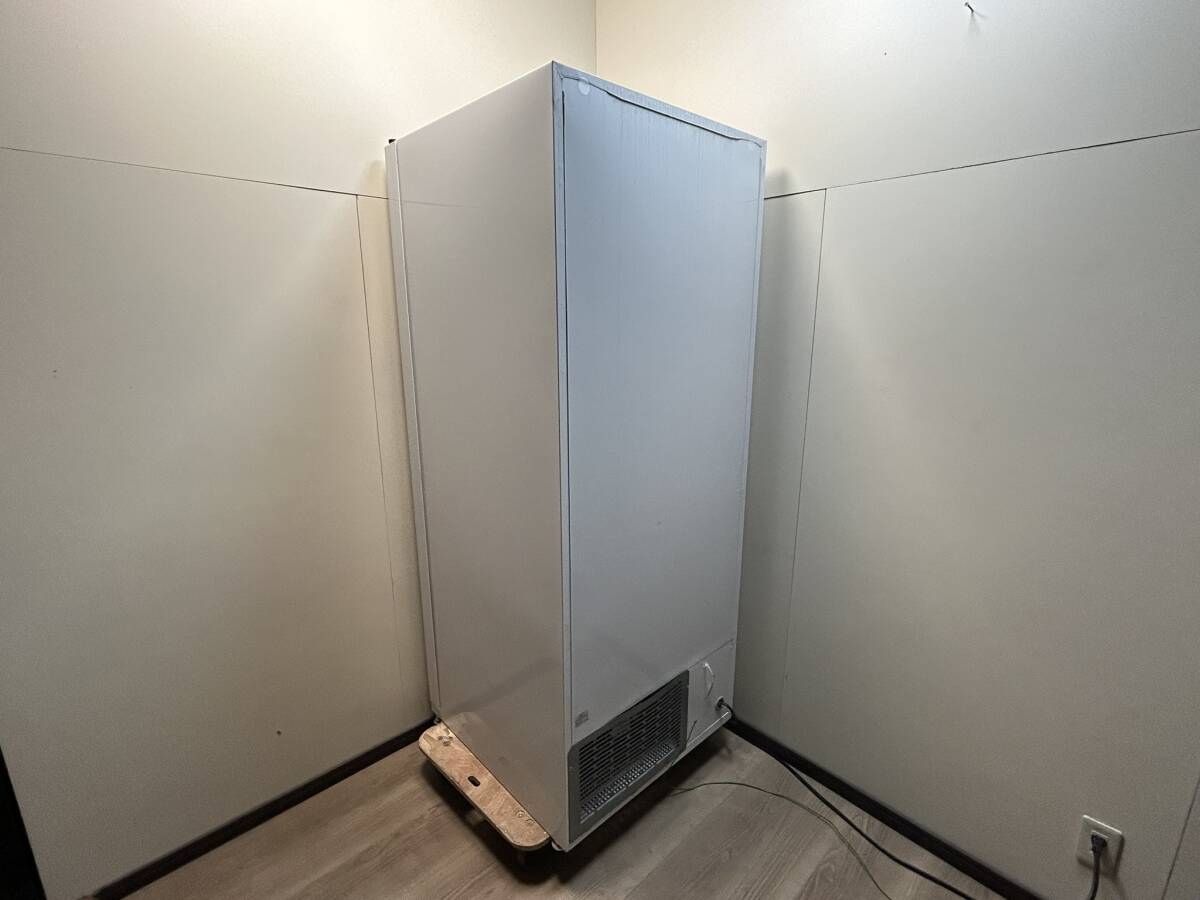 5072 Fe 富士電機 自動販売機 FRM10D5CZ1NM-M1 小型汎用自動販売