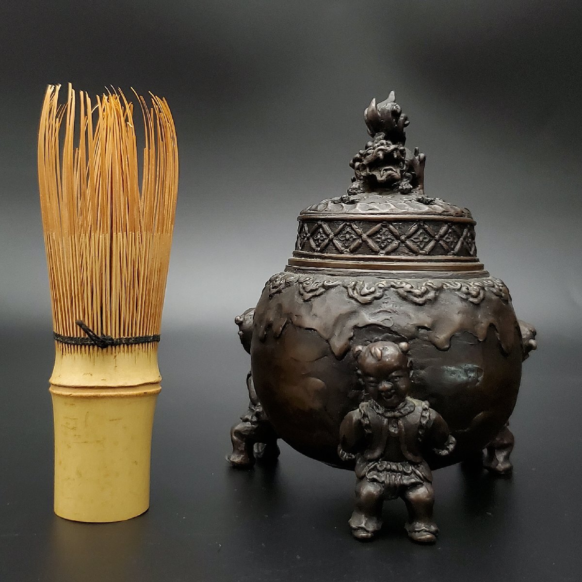 宝蔵】高岡銅器 金工家 二上常太郎 元威 蝋型鋳銅 唐子足 獅子 宝蔵】高岡銅器 金工家 二上常太郎 元威 蝋型鋳銅 唐子足 獅子