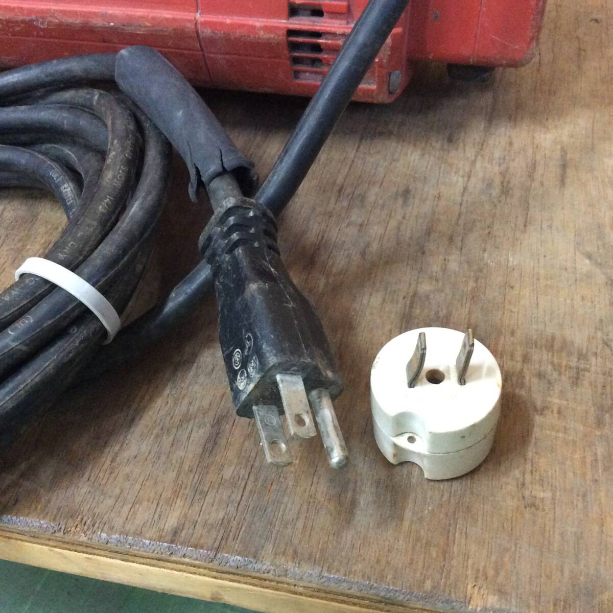 WH-3856】中古品 HILTI ヒルティ ダイヤモンドコアドリル DD-80E WH-3856】中古品 HILTI ヒルティ ダイヤモンドコアドリル DD-80E