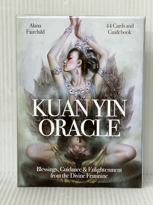 洋書 Kuan Yin Oracle: Blessings, Guidance & Enlightenment from the Divine Feminine