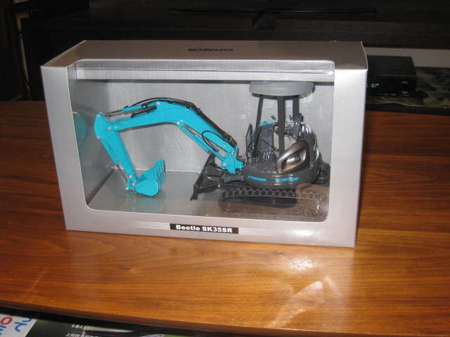 ☆新品　KOBELCO　SK35SR　模型