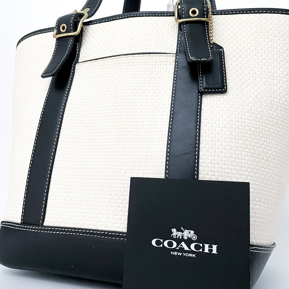 1円■未使用級■COACH コーチ 編み込み 型押しロゴ 自立 チャーム トートバッグ ビジネス 肩掛け可 メンズ レディース レザー ホワイト系