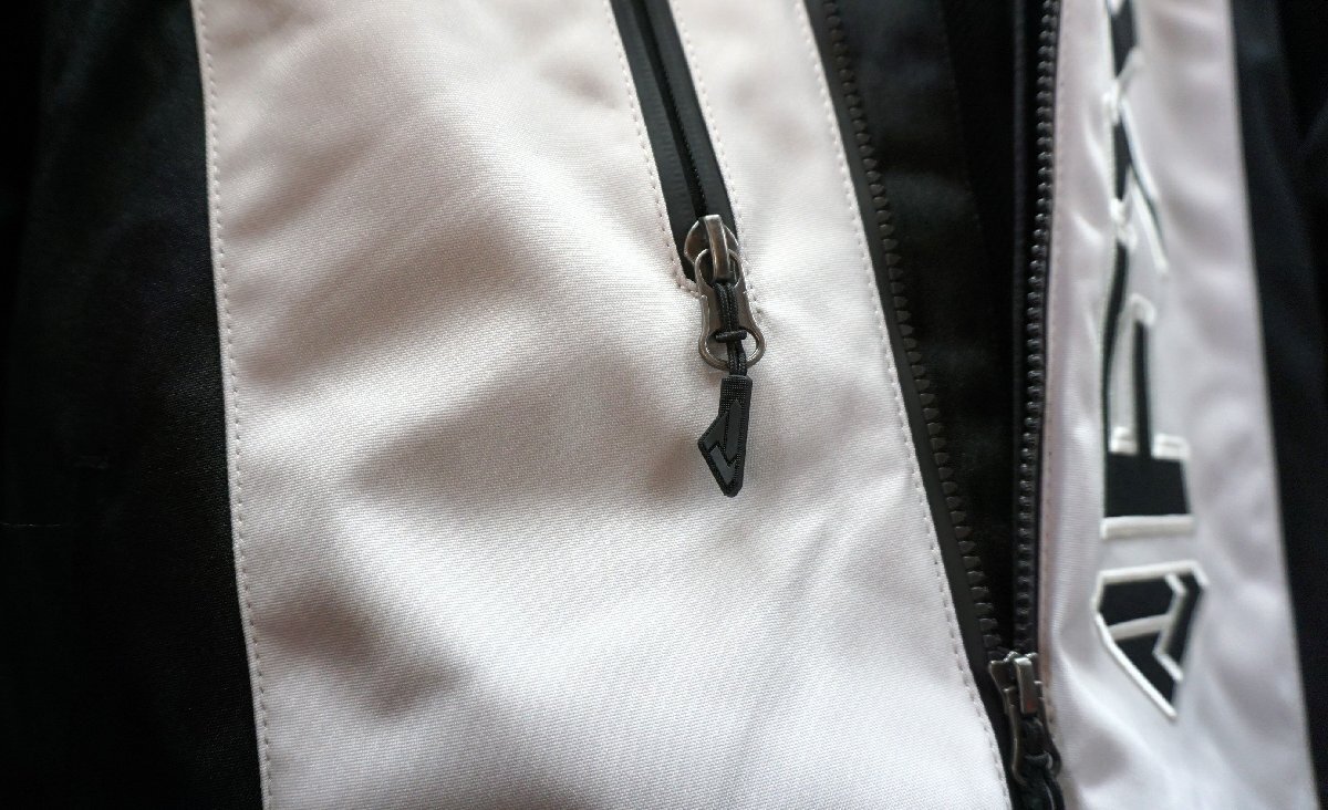 23120円 ☆2025最新モデル☆ JAKET / HELIUM X2-IN-1 / BONE 23120円 ☆2025最新モデル☆ JAKET / HELIUM X2-IN-1 / BONE