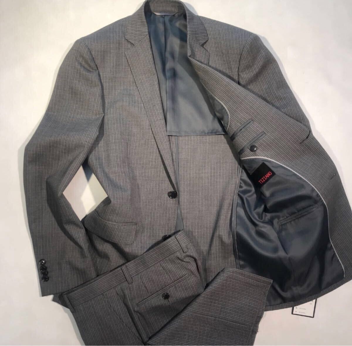 【訳あり未使用品】紳士服　背広　ストライプスーツ/細身サイズL Y6/グレイ系/センターベンツ　ノータック＊穴あき有