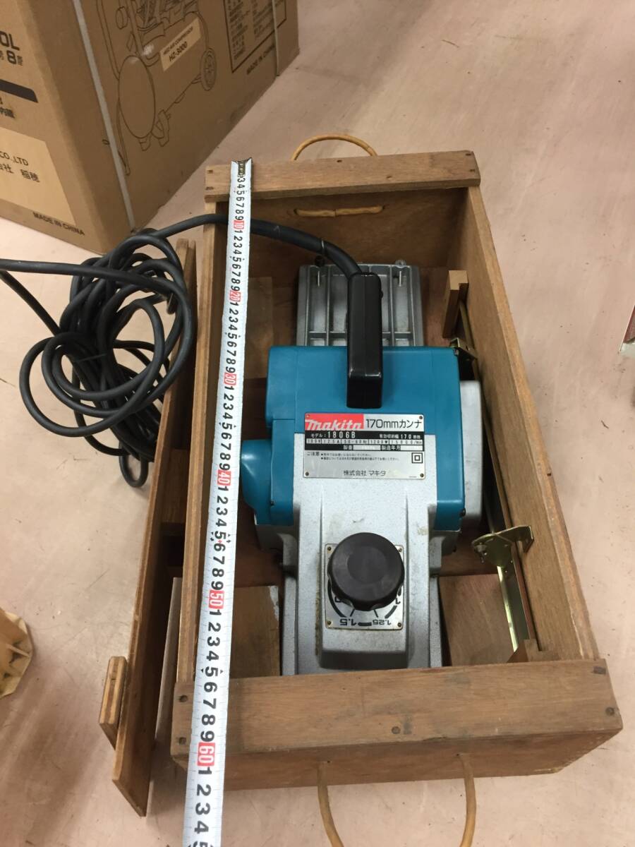中古品】makita 170mm電動カンナ 1806B /ITGP5E14UJC0 中古品】makita 170mm電動カンナ 1806B /ITGP5E14UJC0