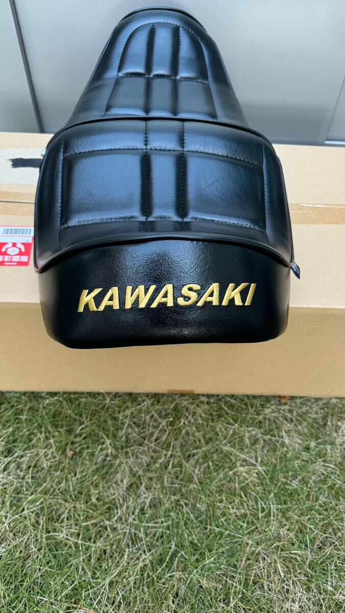 ゼファー750 純正加工川口シート 猫背 ノッチ仕様 ゲルザブ入り ゼファー750 純正加工川口シート 猫背 ノッチ仕様 ゲルザブ入り