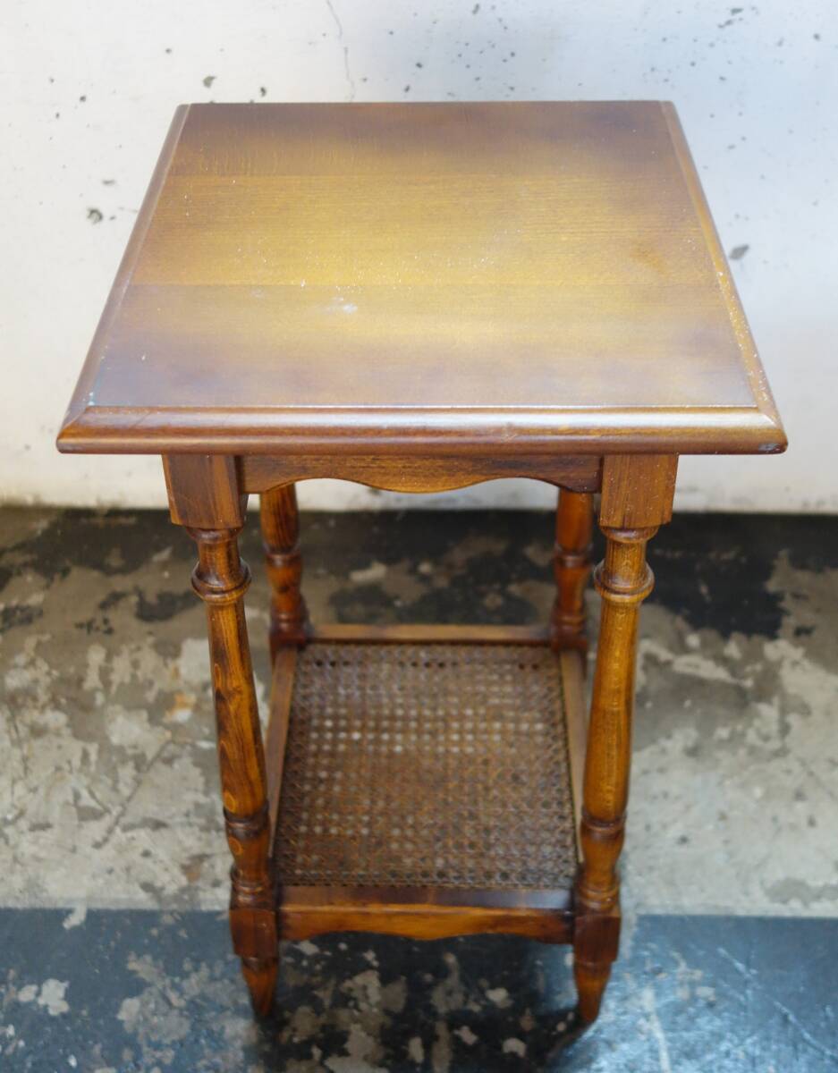 ✿Karimoku✿カリモク コロニアル 花台 収納棚 レトロモダン家具 ✿Karimoku✿カリモク コロニアル 花台 収納棚 レトロモダン家具