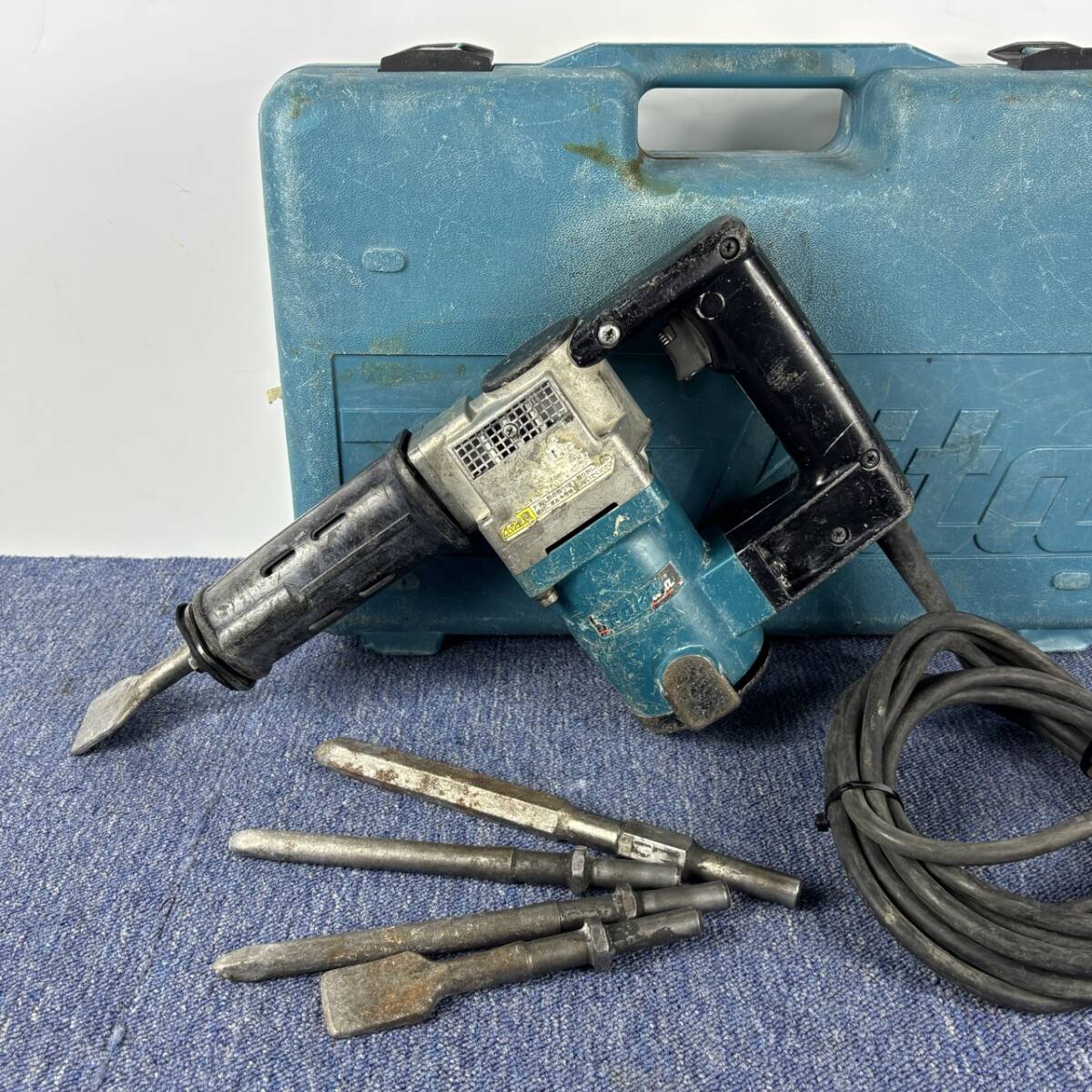 【中古品】makita マキタ 100V 電動ケレン HK1810 ケース付き 六角軸シャンク 塗装 タイル 内装 解体 剥がし 剥離 1043