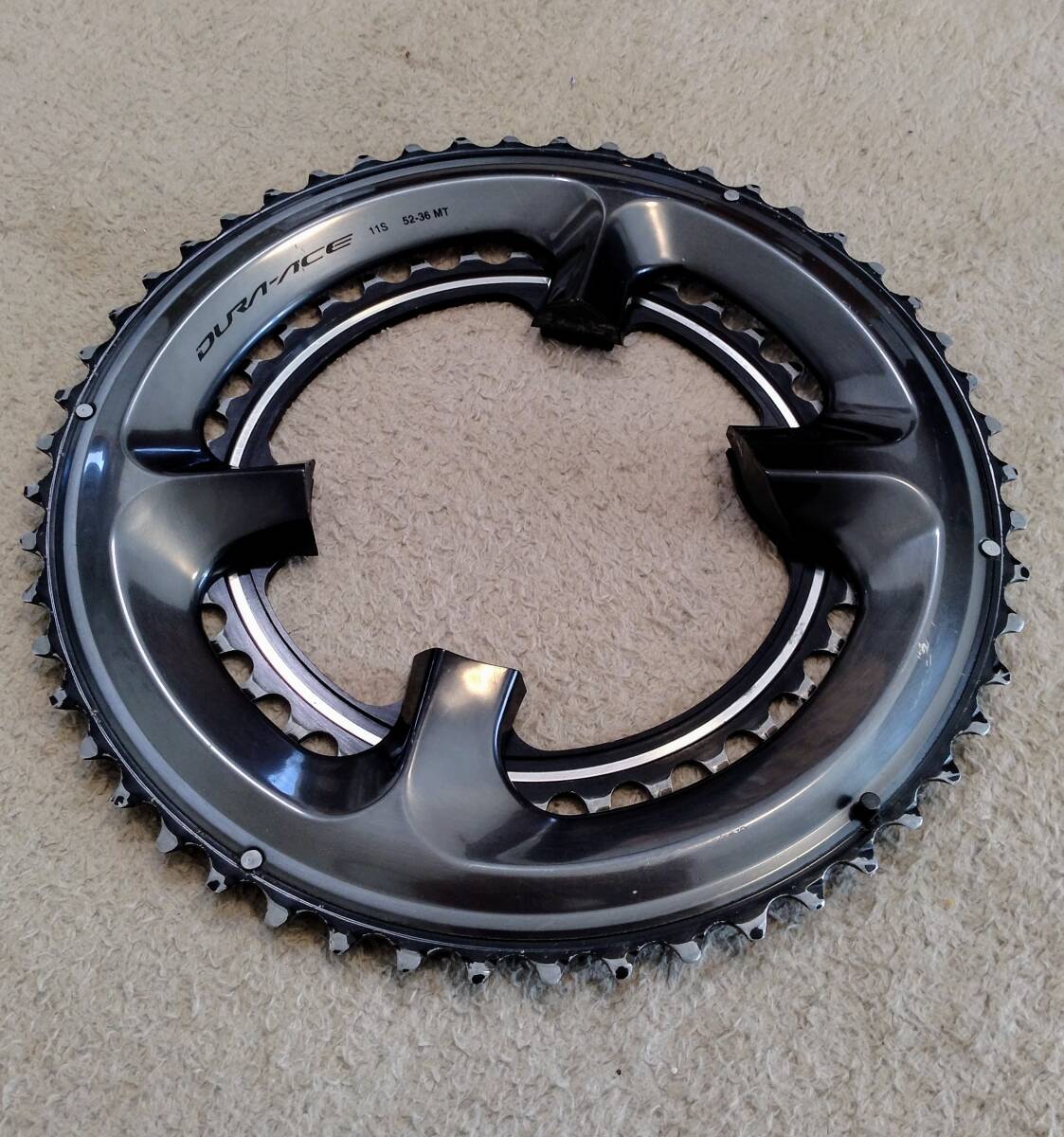 シマノ　デュラエース　チェーンリング　fc-r9100 52-36　　dura ace
