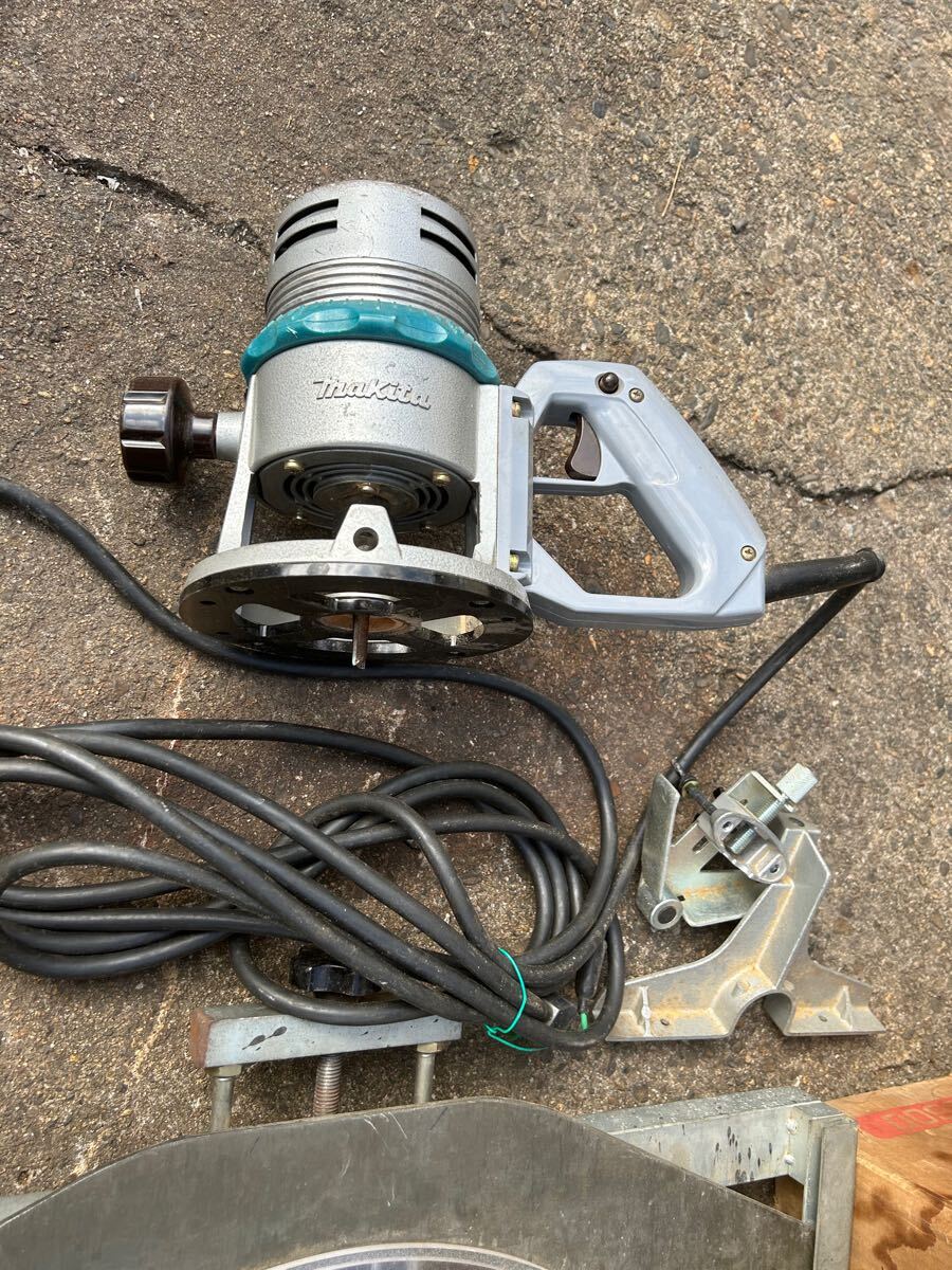 マキタ makita ルーター3600 階段定規型番不明中古動作品 木工用 マキタ makita ルーター3600 階段定規型番不明中古動作品 木工用