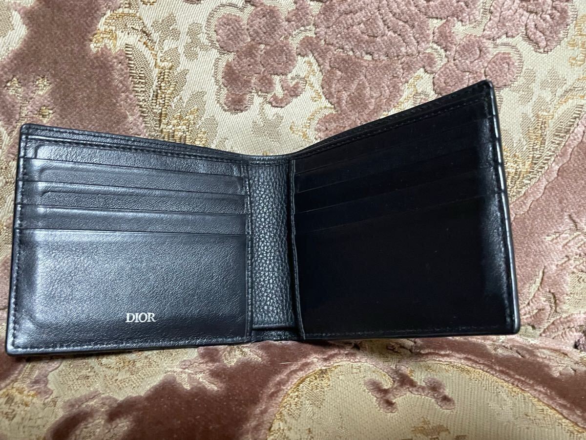 Dior 二つ折り財布 折り財布 カードケース 小銭入れなし レザー Dior 二つ折り財布 折り財布 カードケース 小銭入れなし レザー