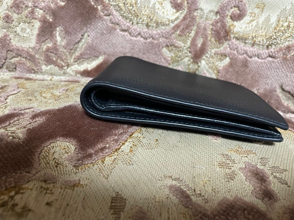 Dior 二つ折り財布 折り財布 カードケース 小銭入れなし レザー Dior 二つ折り財布 折り財布 カードケース 小銭入れなし レザー