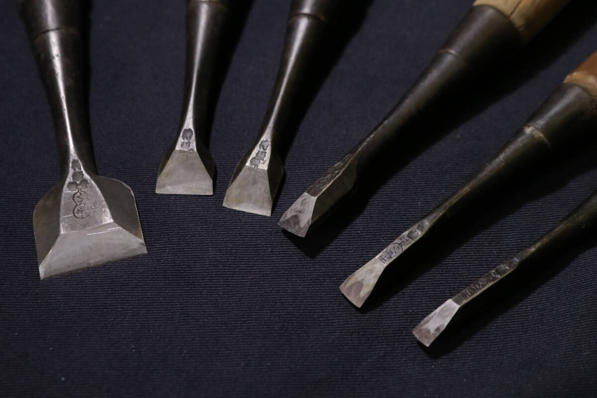 刃幅6mm~30mm くろ牛など 小振り古鑿 6本まとめ 大工道具_画像10