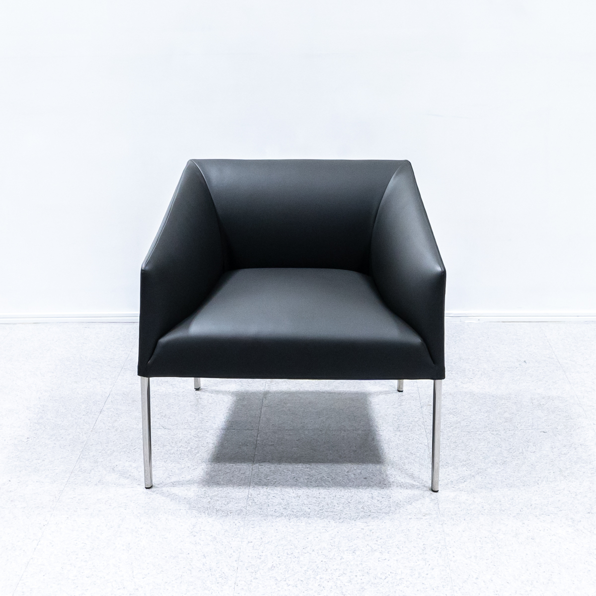 展示品】arper アルペール Saari サーリ ダイニング アーム 展示品】arper アルペール Saari サーリ ダイニング アーム