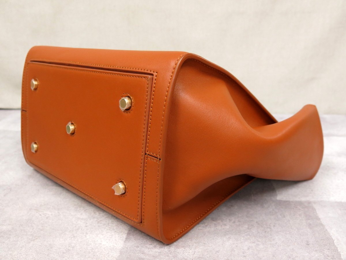 ○超美品○新品同様○CELINE セリーヌ○タイバッグ○カーフ ○超美品○新品同様○CELINE セリーヌ○タイバッグ○カーフ