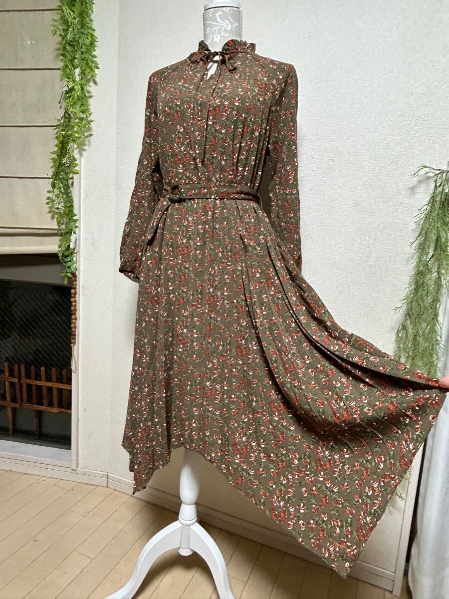 【 axes femme ★アクシーズファム】ワンピース・総花柄プリーツワンピース・アシンメトリー・Mサイズ