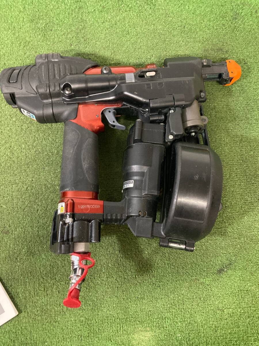【中古品】★MAX(マックス) 41㎜高圧ねじ打機(ターボドライバ) HV-R41G4-R ITK03NBC7KUV