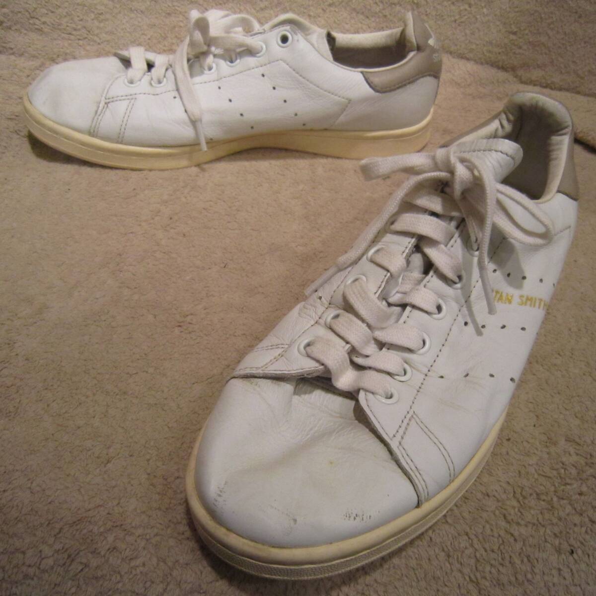 アディダス スタンスミス (S75075) 白灰 レザー　27㎝ US9　　　　 　　　adidas STAN SMITH　ホワイト/グレー　2017年製　　wj2412c