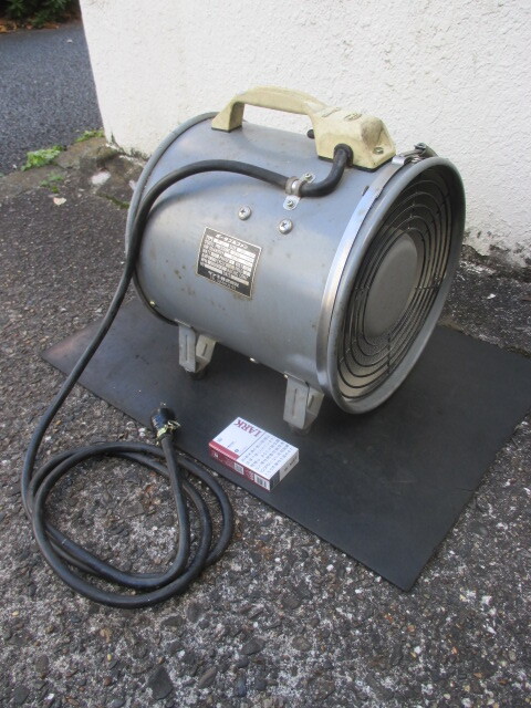 u546★サンキ（株）ポータブルファン　ＰＦ－281　100Ｖ510ｗ　サイズ280ｍｍ